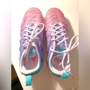 Nike Air Vapormax Plus, Women’s 9
